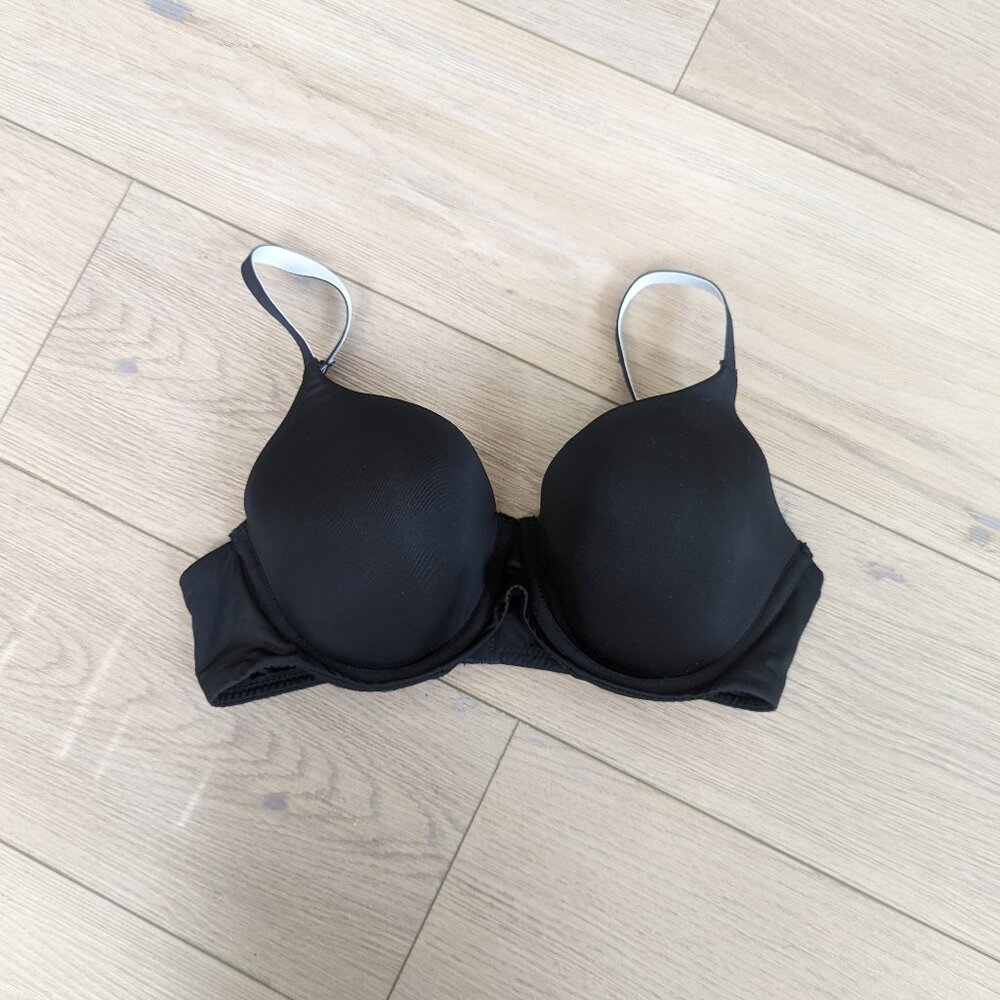 Kindly Underwire T Shirt Bra Black Size 38B Convertible Racerback
